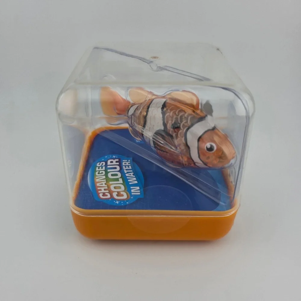 Zuru Robo‎ Alive Robo Fish Water Activated Color Changing Toy Brand New